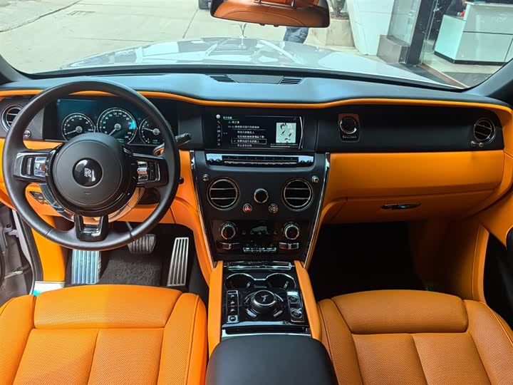 Photo 8 - Rolls-Royce Cullinan