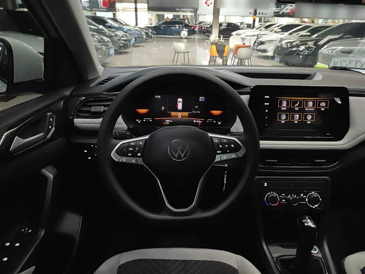 Volkswagen Tharu 2025 2025款 新锐 1.5L 锐进版