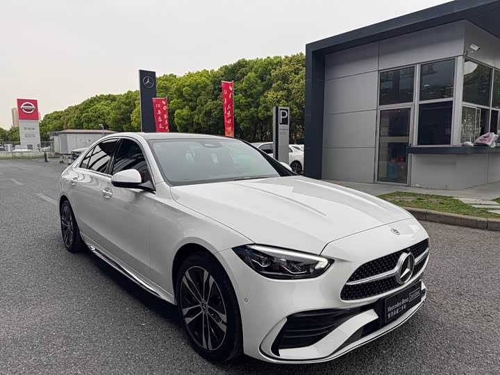 2025 Mercedes-Benz C-Class Hybrid