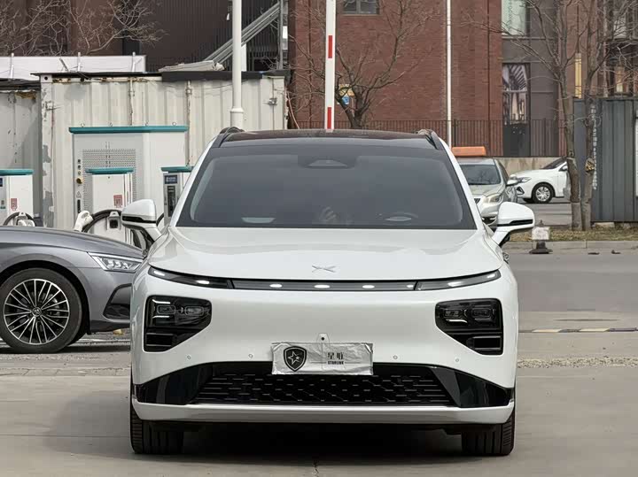 Фото 2 - XPeng G9