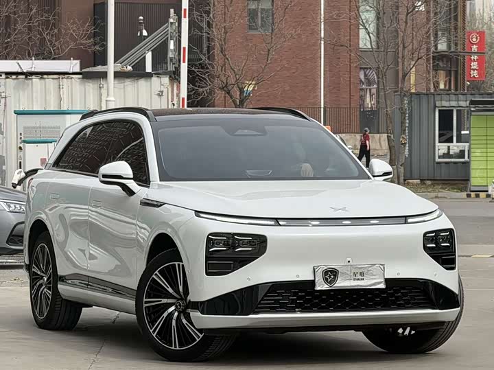 Фото 3 - XPeng G9