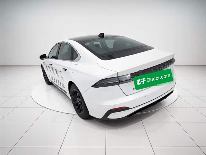 Lincoln Z (Zephyr) 2025 2025款 2.0T 尊尚混动版