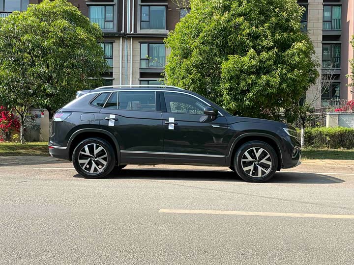 Volkswagen Tayron 2024 2024款 300TSI 两驱豪华Plus进阶版
