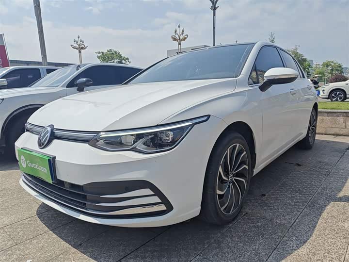 Фото 1 - Volkswagen Golf