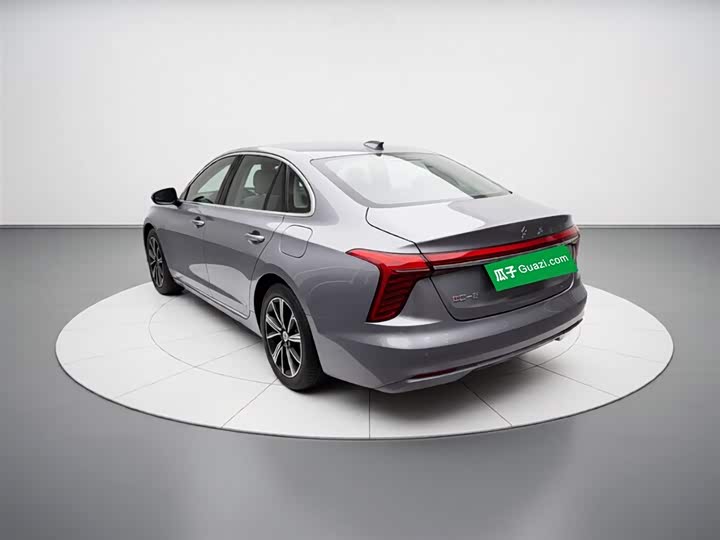2025 Hongqi H5 Hybrid