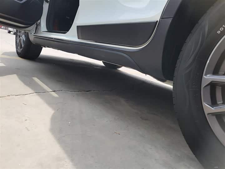 Фото 6 - Geely Vision X3
