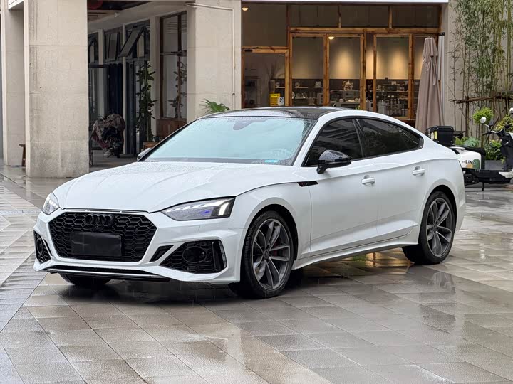 Audi A5 2025 2025款 Sportback 典藏版 40 TFSI quattro 豪华动感型