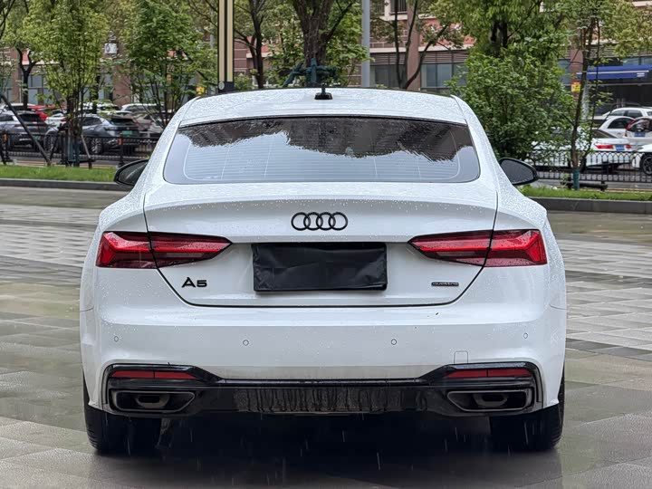 Audi A5 2025 2025款 Sportback 典藏版 40 TFSI quattro 豪华动感型