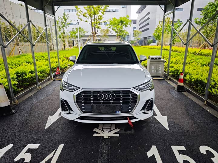 Zdjęcie 7 - Audi Q3