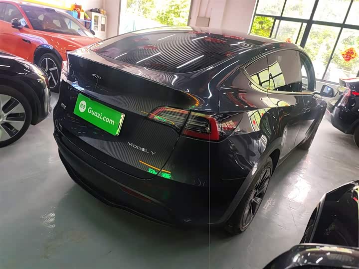 Фото 7 - Tesla Model Y