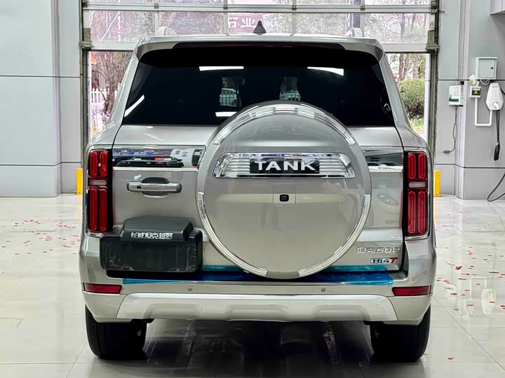 Фото 8 - Tank 500 Hybrid