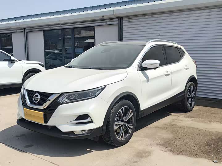 Фото 1 - Nissan Qashqai