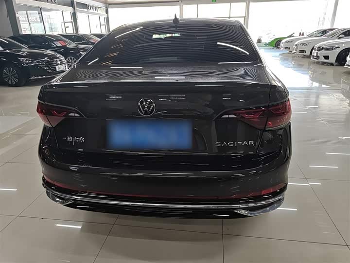 Фото 7 - Volkswagen Sagitar L