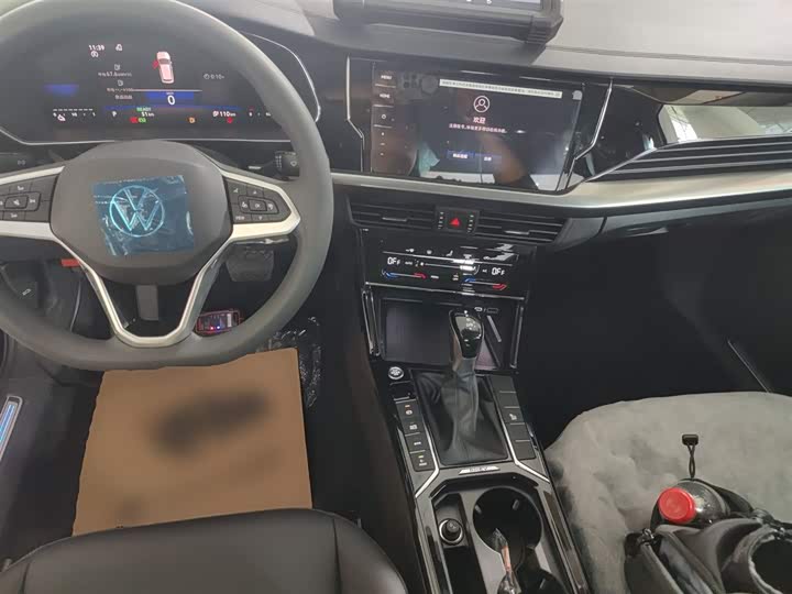 Volkswagen Passat Hybrid 2025 2025款 430PHEV 混动商务版