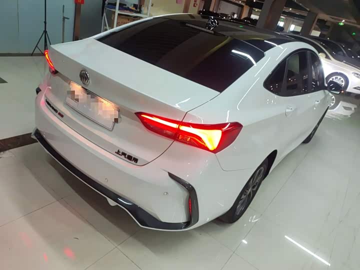 Фото 7 - Buick Verano