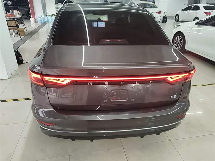 Geely Emgrand 2026 2026款 400万纪念款 1.5L CVT超越型