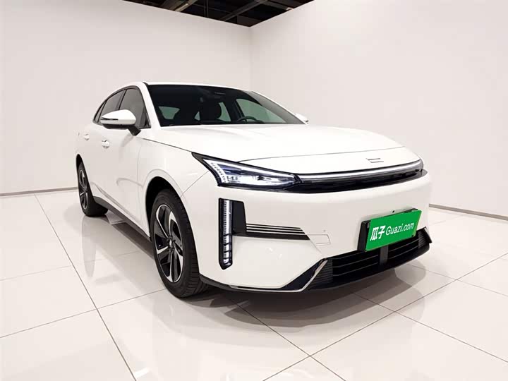 Фото 4 - Geely Galaxy L6
