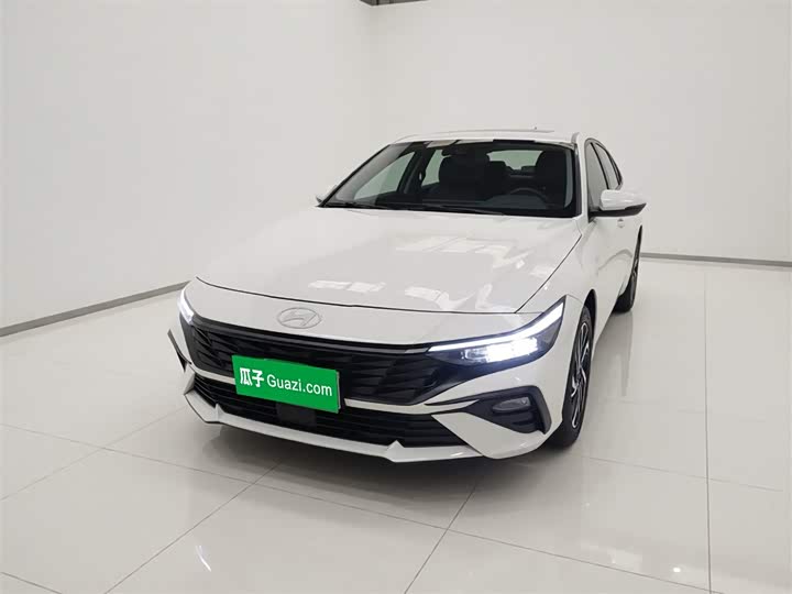 صورة 3 - Hyundai Elantra N line