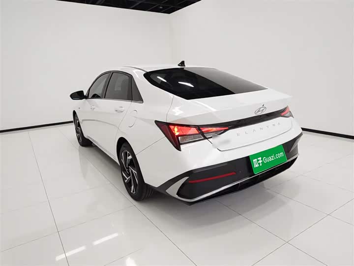 صورة 5 - Hyundai Elantra N line