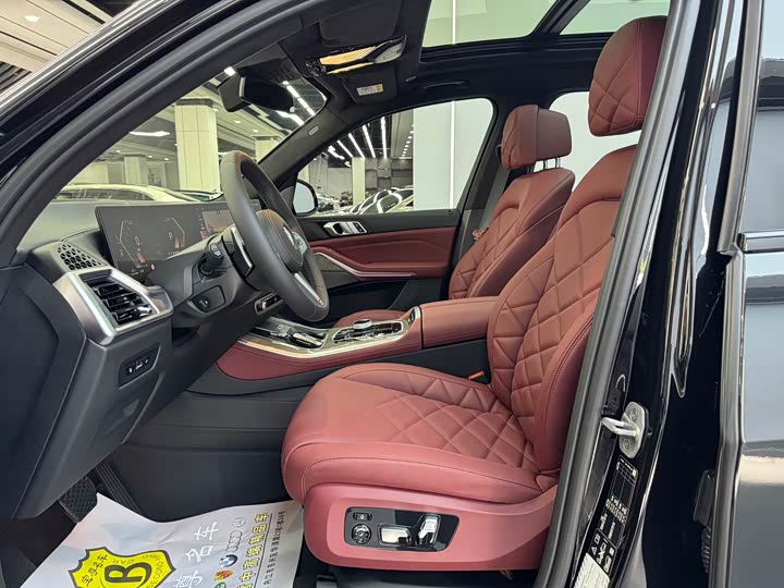 BMW X5 2026 2026款 xDrive 40Li M运动曜夜套装