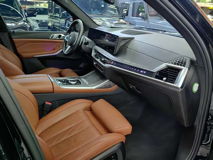 Фото 4 - BMW X7