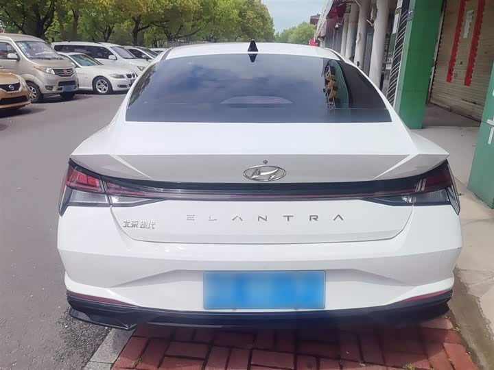 Zdjęcie 4 - Hyundai Elantra N line