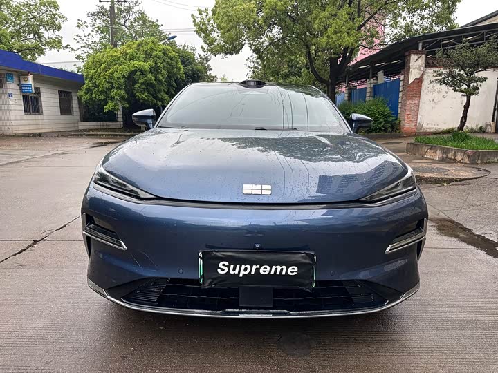 Фото 2 - Geely Galaxy Starshine 8 EM-i