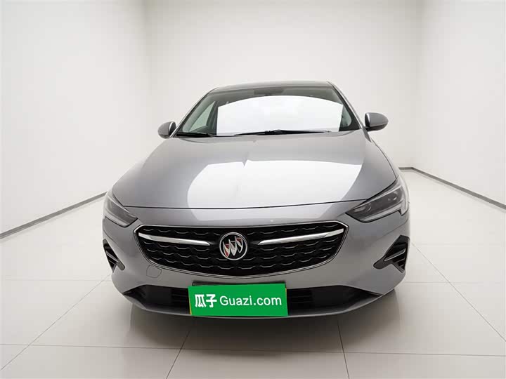 Photo 3 - Buick Regal