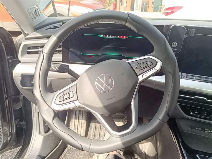 Volkswagen Lamando L 2024 2024款 凌渡L 280TSI DSG炫辣版