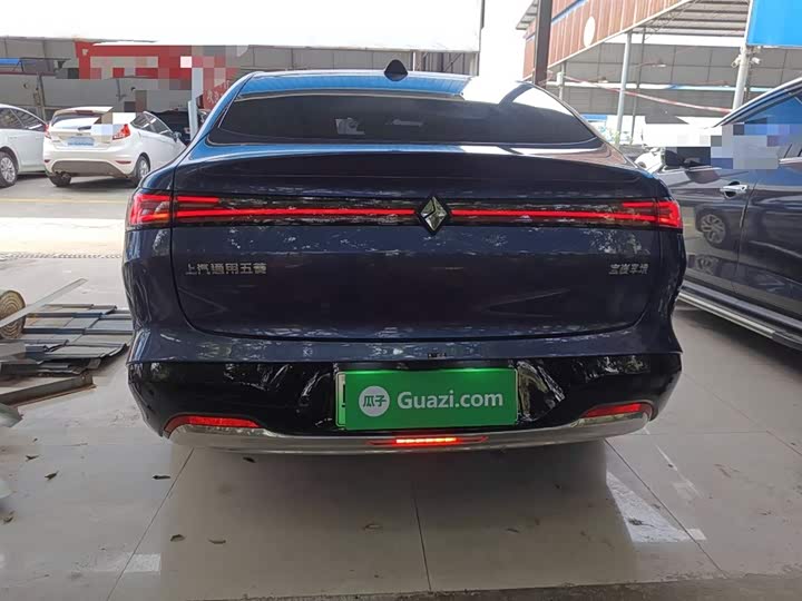 Baojun Xiangjing 2025 2025款 插混 140km豪华版