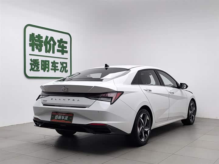 Фото 2 - Hyundai Elantra N line