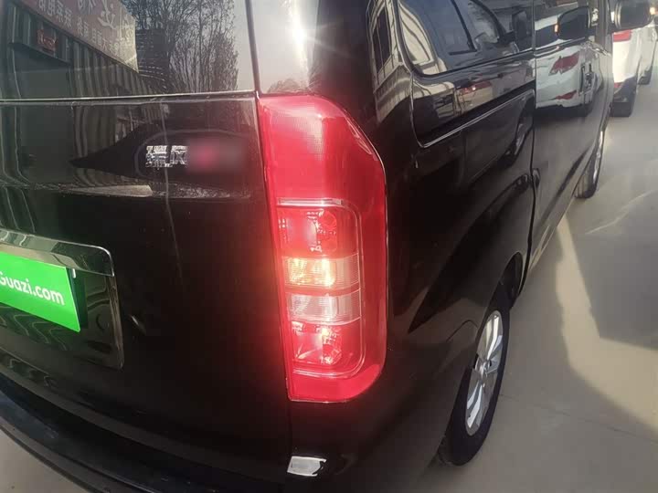 JAC Refine M3 2022 2022款 1.8L 7座标准版
