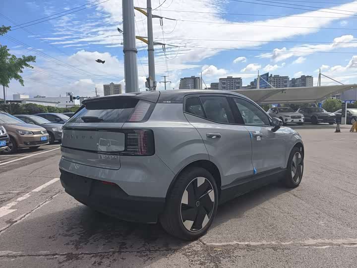 Volvo EX30 2025 2025款 后驱长续航版 Plus
