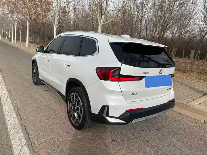 Фото 4 - BMW X1