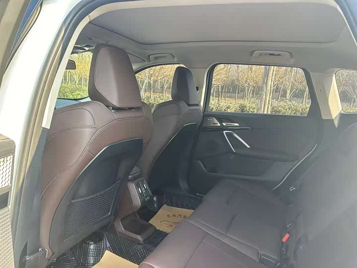 Фото 7 - BMW X1