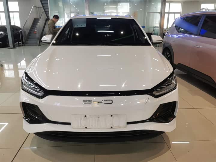 2024 BYD E2