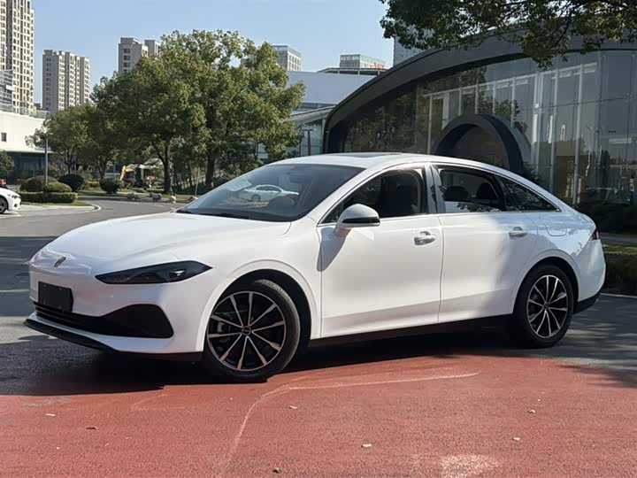 2025 Roewe D7