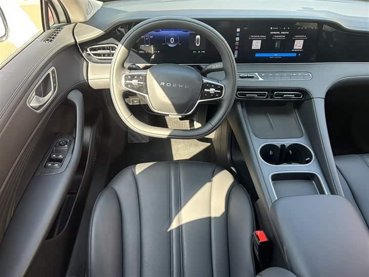 2025 Roewe D7