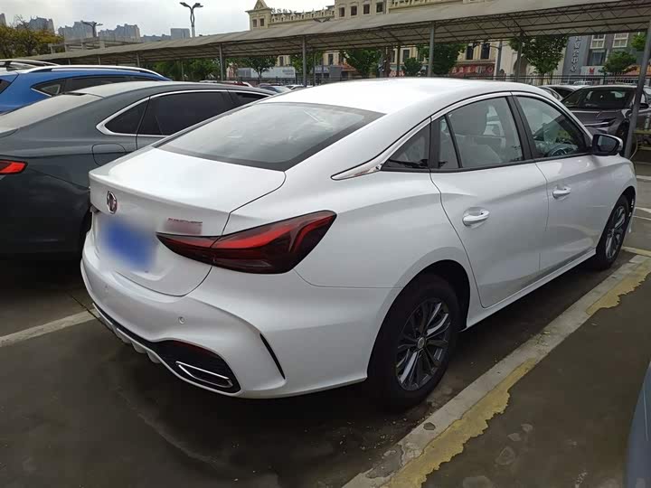 MG Motor 5 2026 2026款 180DVVT 全球豪华版