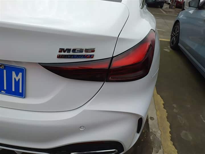 MG Motor 5 2026 2026款 180DVVT 全球豪华版