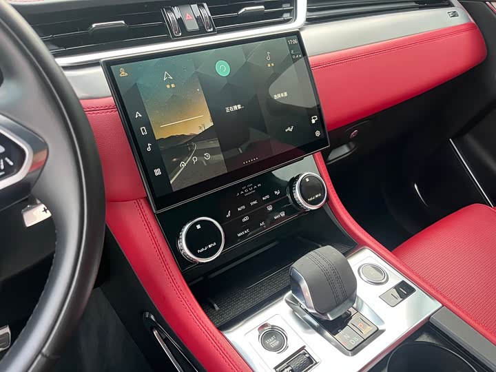 Jaguar F-Pace 2024 2024款 P250 R-Dynamic SE