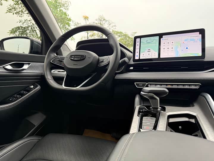 Zdjęcie 9 - Geely Preface