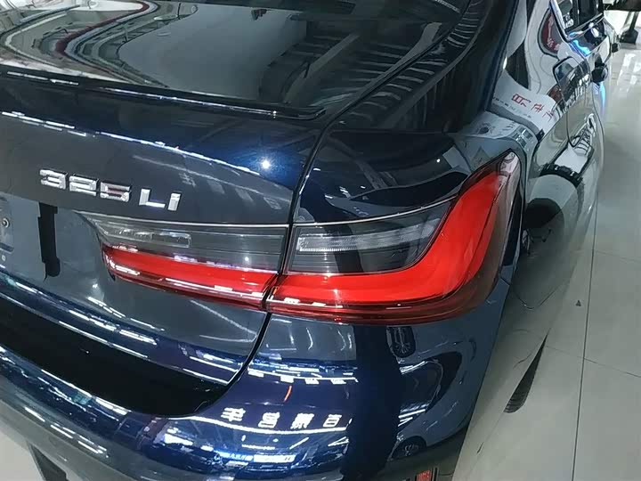 Фото 8 - BMW 3 Series