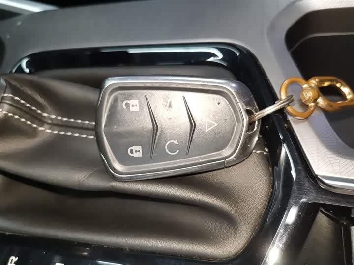 Фото 9 - Geely Emgrand