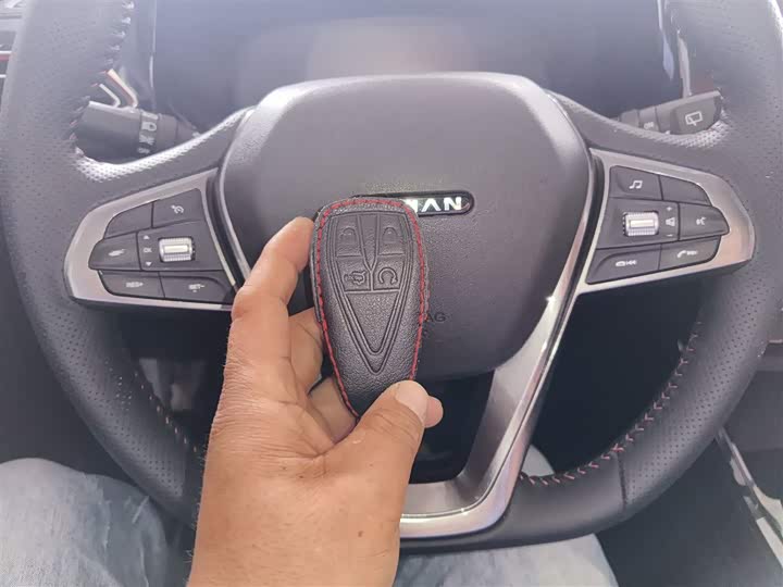 Фото 9 - Changan Oshan X5
