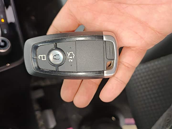 Ford Focus 2021 2021款 两厢 EcoBoost 180 自动ST Line