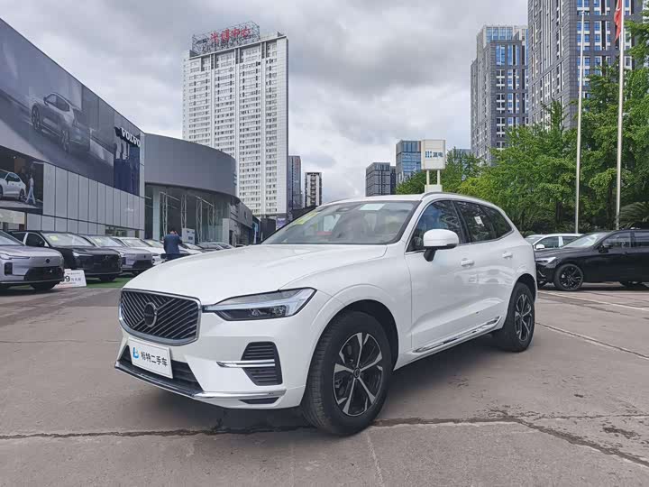 Volvo XC60 2026 2026款 B5 四驱智逸豪华版