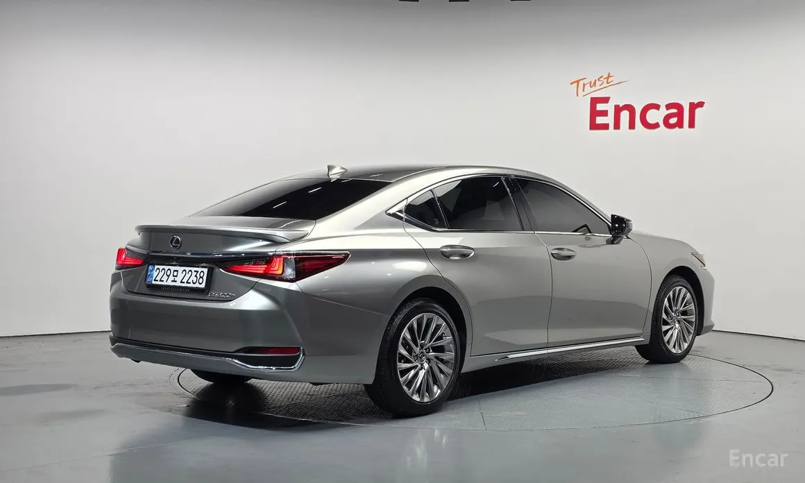 Lexus ES 2018 Executive