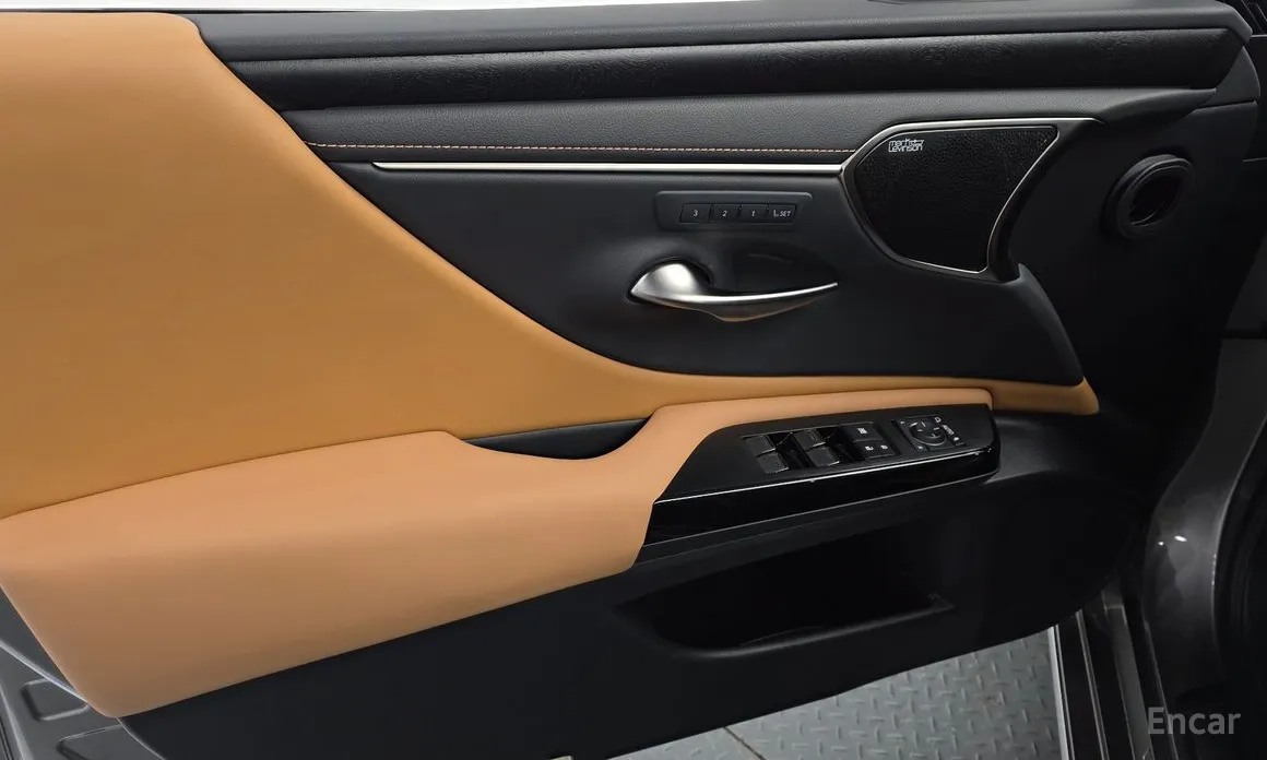 Lexus ES 2018 Executive