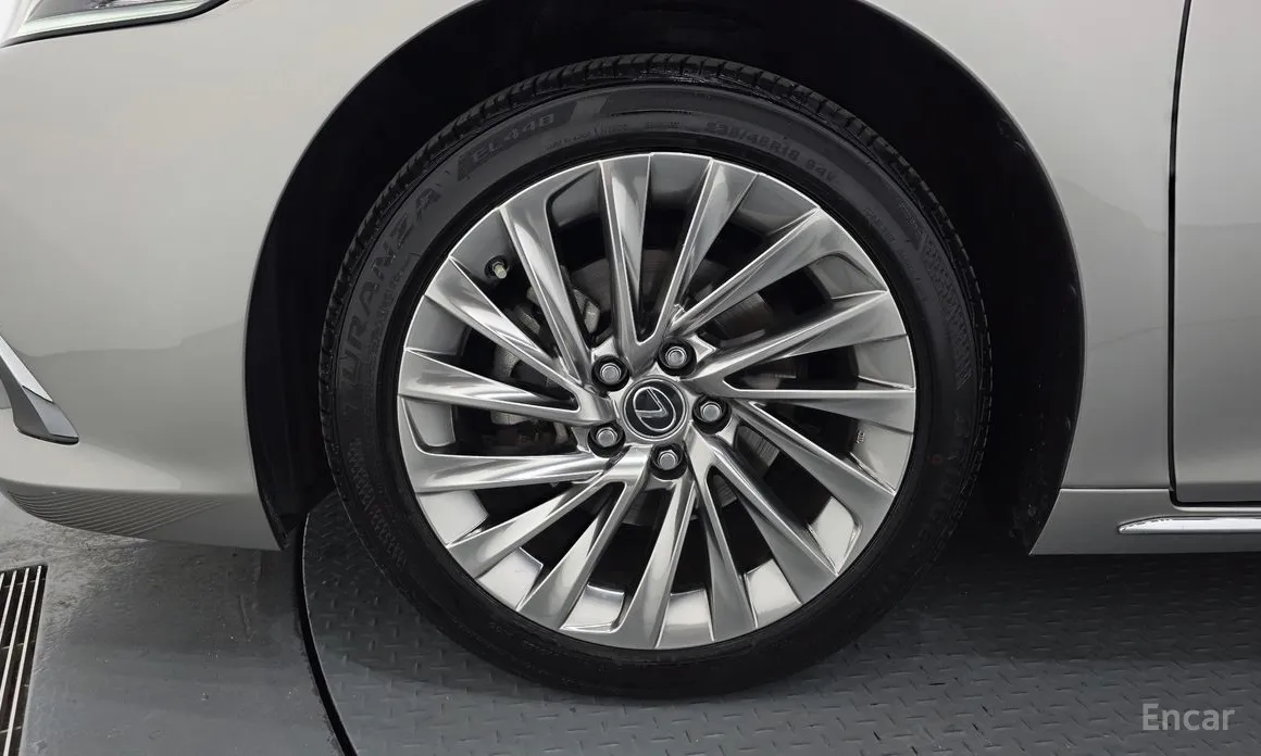 Lexus ES 2018 Executive